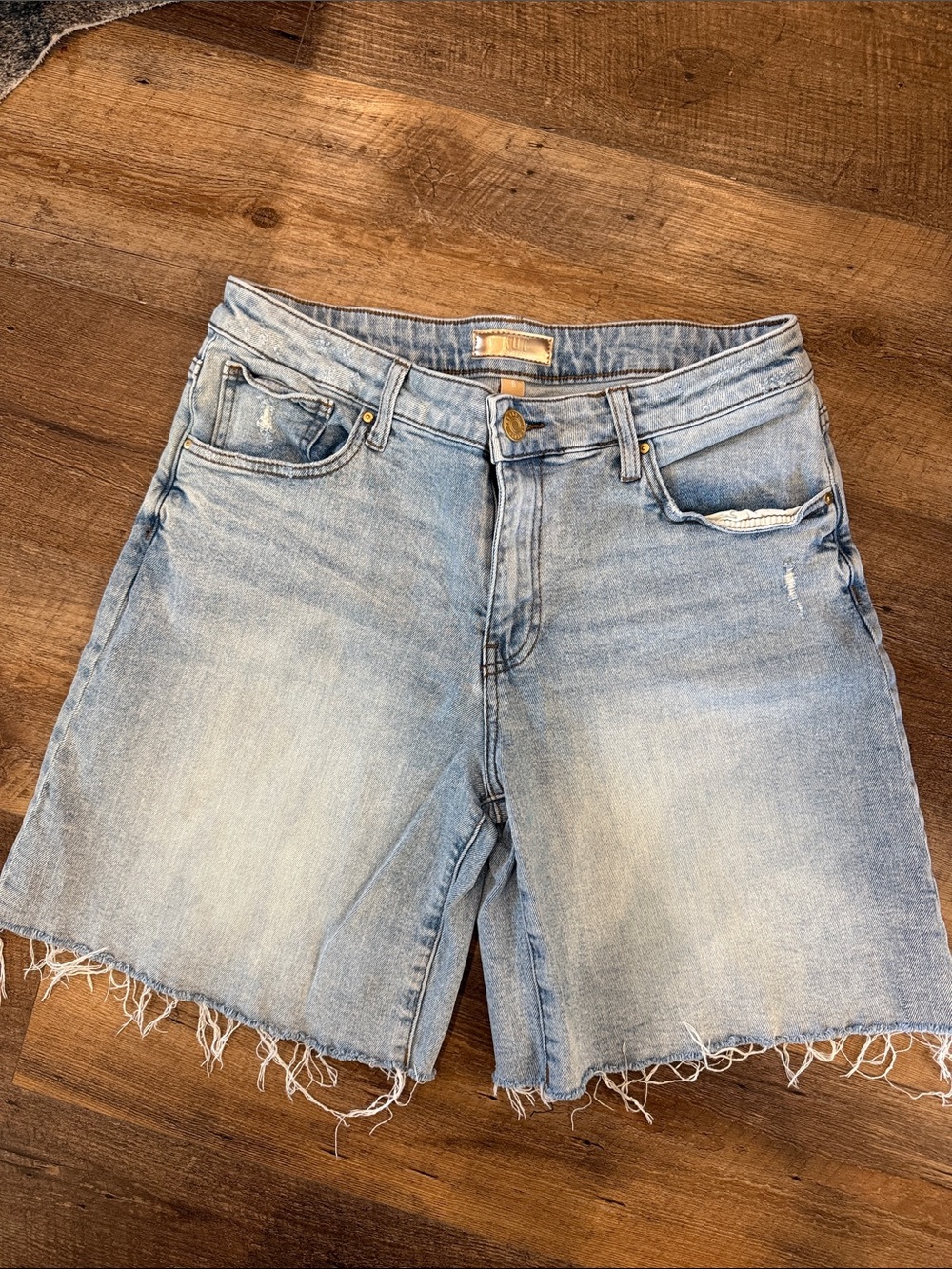 Kut From the Kloth Light Blue Distressed Denim Women’s Bermuda Shorts